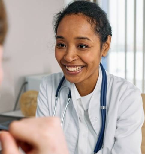 medeus_surgeon_about-2